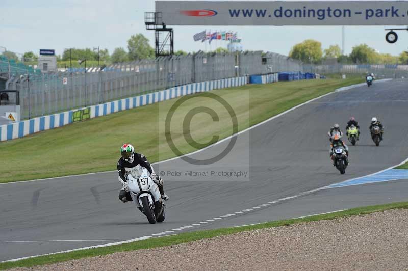 Motorcycle action photographs;donington;donington park leicestershire;donington photographs;event digital images;eventdigitalimages;no limits trackday;peter wileman photography;trackday;trackday digital images;trackday photos