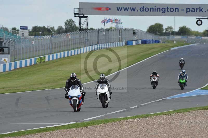 Motorcycle action photographs;donington;donington park leicestershire;donington photographs;event digital images;eventdigitalimages;no limits trackday;peter wileman photography;trackday;trackday digital images;trackday photos