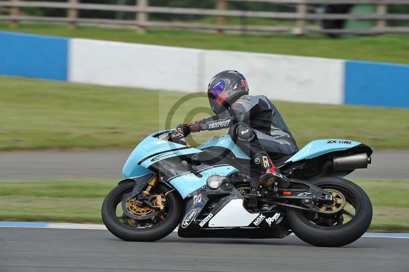 Motorcycle action photographs;donington;donington park leicestershire;donington photographs;event digital images;eventdigitalimages;no limits trackday;peter wileman photography;trackday;trackday digital images;trackday photos