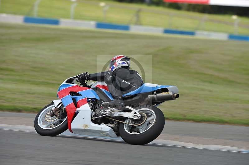 Motorcycle action photographs;donington;donington park leicestershire;donington photographs;event digital images;eventdigitalimages;no limits trackday;peter wileman photography;trackday;trackday digital images;trackday photos