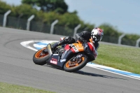 Motorcycle-action-photographs;donington;donington-park-leicestershire;donington-photographs;event-digital-images;eventdigitalimages;no-limits-trackday;peter-wileman-photography;trackday;trackday-digital-images;trackday-photos