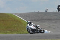 Motorcycle-action-photographs;donington;donington-park-leicestershire;donington-photographs;event-digital-images;eventdigitalimages;no-limits-trackday;peter-wileman-photography;trackday;trackday-digital-images;trackday-photos
