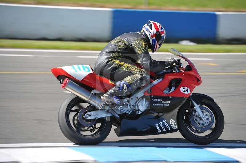 Motorcycle action photographs;donington;donington park leicestershire;donington photographs;event digital images;eventdigitalimages;no limits trackday;peter wileman photography;trackday;trackday digital images;trackday photos