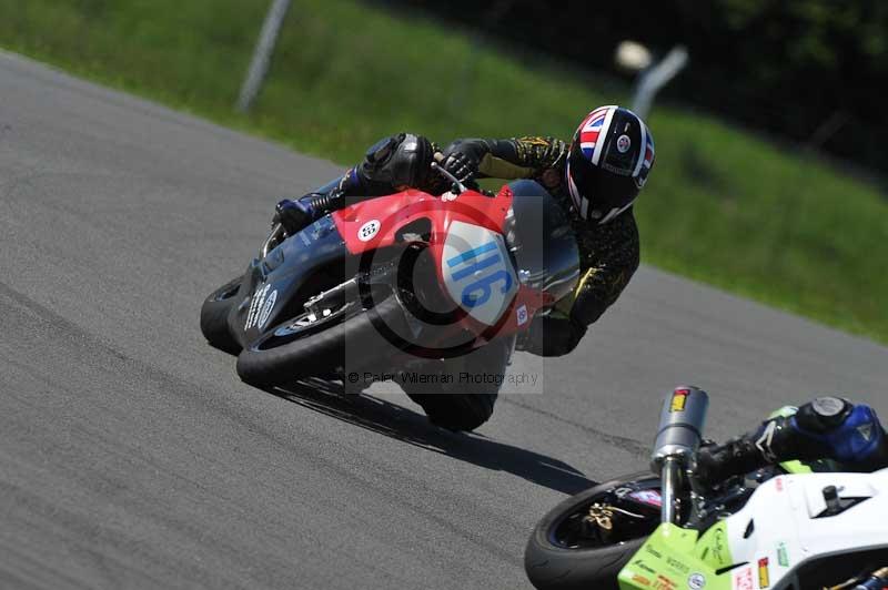 Motorcycle action photographs;donington;donington park leicestershire;donington photographs;event digital images;eventdigitalimages;no limits trackday;peter wileman photography;trackday;trackday digital images;trackday photos