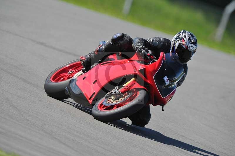 Motorcycle action photographs;donington;donington park leicestershire;donington photographs;event digital images;eventdigitalimages;no limits trackday;peter wileman photography;trackday;trackday digital images;trackday photos