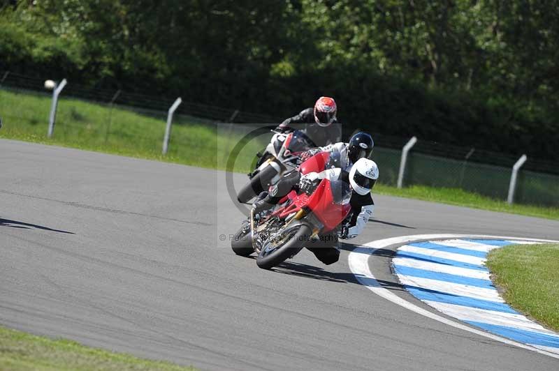 Motorcycle action photographs;donington;donington park leicestershire;donington photographs;event digital images;eventdigitalimages;no limits trackday;peter wileman photography;trackday;trackday digital images;trackday photos
