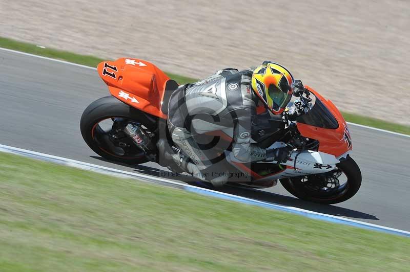 Motorcycle action photographs;donington;donington park leicestershire;donington photographs;event digital images;eventdigitalimages;no limits trackday;peter wileman photography;trackday;trackday digital images;trackday photos
