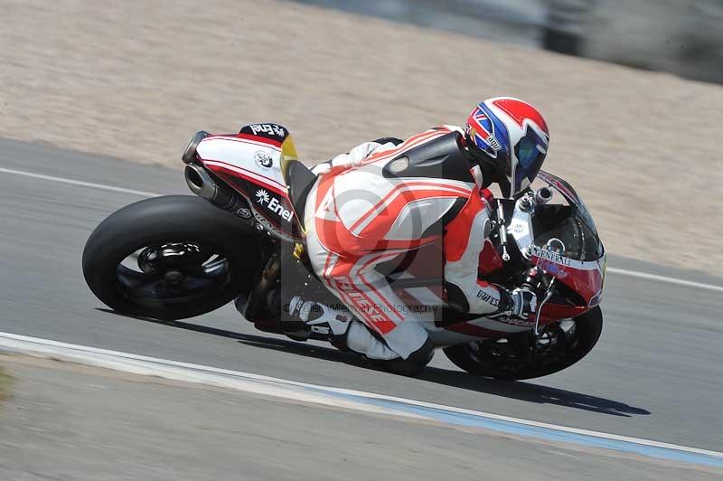 Motorcycle action photographs;donington;donington park leicestershire;donington photographs;event digital images;eventdigitalimages;no limits trackday;peter wileman photography;trackday;trackday digital images;trackday photos