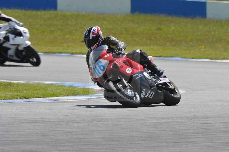 Motorcycle action photographs;donington;donington park leicestershire;donington photographs;event digital images;eventdigitalimages;no limits trackday;peter wileman photography;trackday;trackday digital images;trackday photos