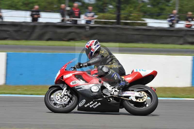 Motorcycle action photographs;donington;donington park leicestershire;donington photographs;event digital images;eventdigitalimages;no limits trackday;peter wileman photography;trackday;trackday digital images;trackday photos