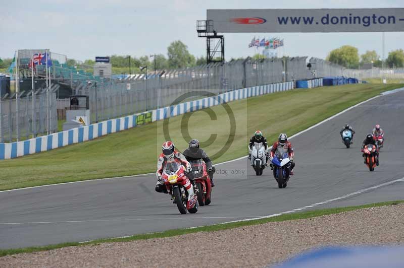 Motorcycle action photographs;donington;donington park leicestershire;donington photographs;event digital images;eventdigitalimages;no limits trackday;peter wileman photography;trackday;trackday digital images;trackday photos