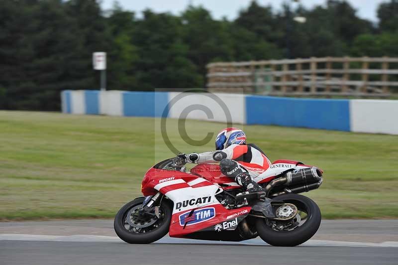 Motorcycle action photographs;donington;donington park leicestershire;donington photographs;event digital images;eventdigitalimages;no limits trackday;peter wileman photography;trackday;trackday digital images;trackday photos