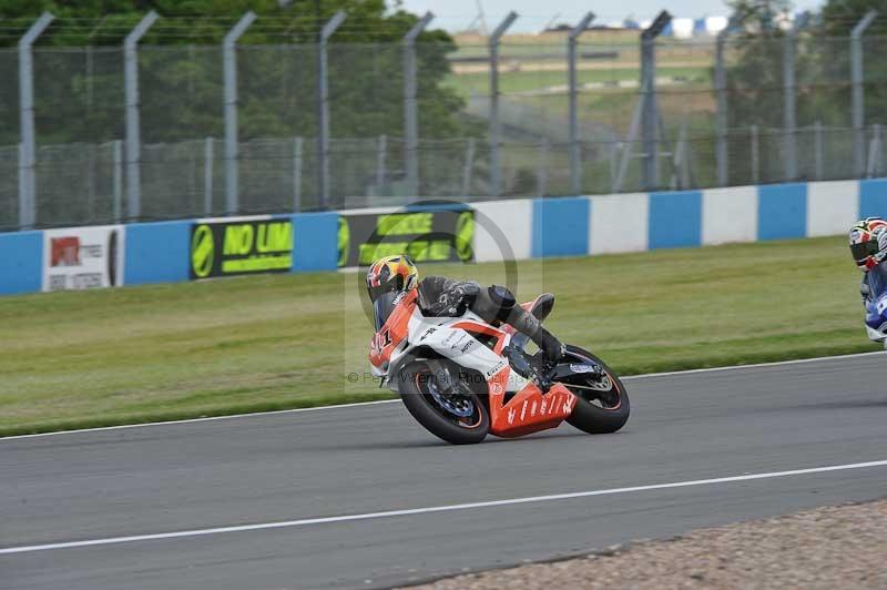 Motorcycle action photographs;donington;donington park leicestershire;donington photographs;event digital images;eventdigitalimages;no limits trackday;peter wileman photography;trackday;trackday digital images;trackday photos