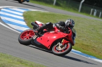 Motorcycle-action-photographs;donington;donington-park-leicestershire;donington-photographs;event-digital-images;eventdigitalimages;no-limits-trackday;peter-wileman-photography;trackday;trackday-digital-images;trackday-photos