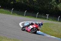 Motorcycle-action-photographs;donington;donington-park-leicestershire;donington-photographs;event-digital-images;eventdigitalimages;no-limits-trackday;peter-wileman-photography;trackday;trackday-digital-images;trackday-photos