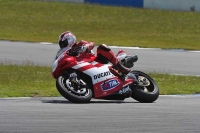 Motorcycle-action-photographs;donington;donington-park-leicestershire;donington-photographs;event-digital-images;eventdigitalimages;no-limits-trackday;peter-wileman-photography;trackday;trackday-digital-images;trackday-photos