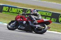 Motorcycle-action-photographs;donington;donington-park-leicestershire;donington-photographs;event-digital-images;eventdigitalimages;no-limits-trackday;peter-wileman-photography;trackday;trackday-digital-images;trackday-photos