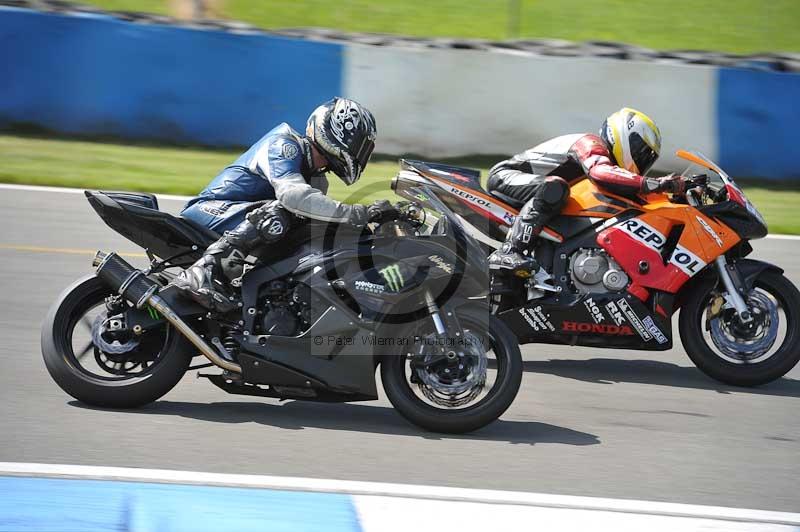 Motorcycle action photographs;donington;donington park leicestershire;donington photographs;event digital images;eventdigitalimages;no limits trackday;peter wileman photography;trackday;trackday digital images;trackday photos