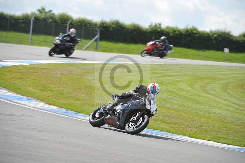 Motorcycle action photographs;donington;donington park leicestershire;donington photographs;event digital images;eventdigitalimages;no limits trackday;peter wileman photography;trackday;trackday digital images;trackday photos