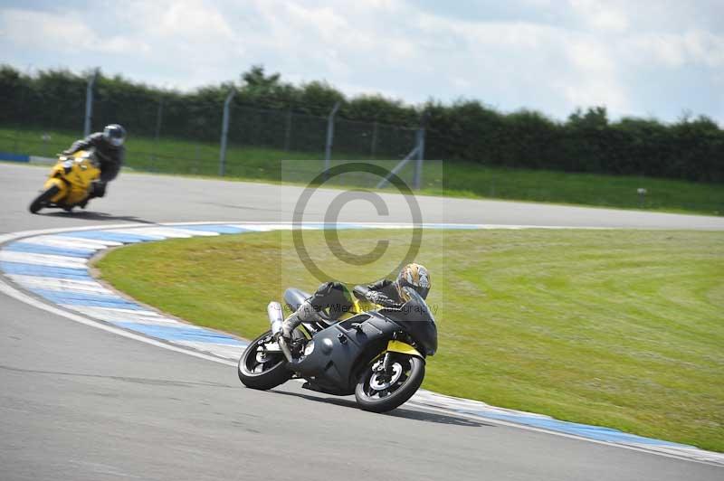 Motorcycle action photographs;donington;donington park leicestershire;donington photographs;event digital images;eventdigitalimages;no limits trackday;peter wileman photography;trackday;trackday digital images;trackday photos