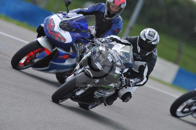 Motorcycle action photographs;donington;donington park leicestershire;donington photographs;event digital images;eventdigitalimages;no limits trackday;peter wileman photography;trackday;trackday digital images;trackday photos