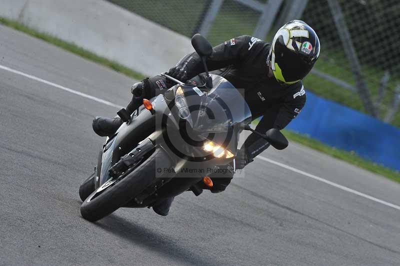 Motorcycle action photographs;donington;donington park leicestershire;donington photographs;event digital images;eventdigitalimages;no limits trackday;peter wileman photography;trackday;trackday digital images;trackday photos