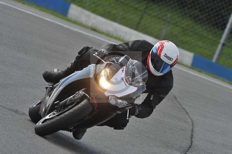 Motorcycle action photographs;donington;donington park leicestershire;donington photographs;event digital images;eventdigitalimages;no limits trackday;peter wileman photography;trackday;trackday digital images;trackday photos
