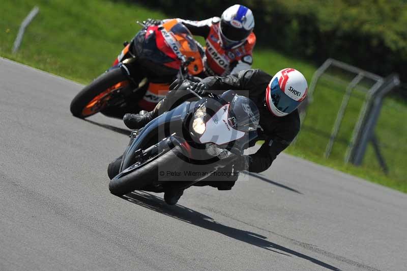 Motorcycle action photographs;donington;donington park leicestershire;donington photographs;event digital images;eventdigitalimages;no limits trackday;peter wileman photography;trackday;trackday digital images;trackday photos