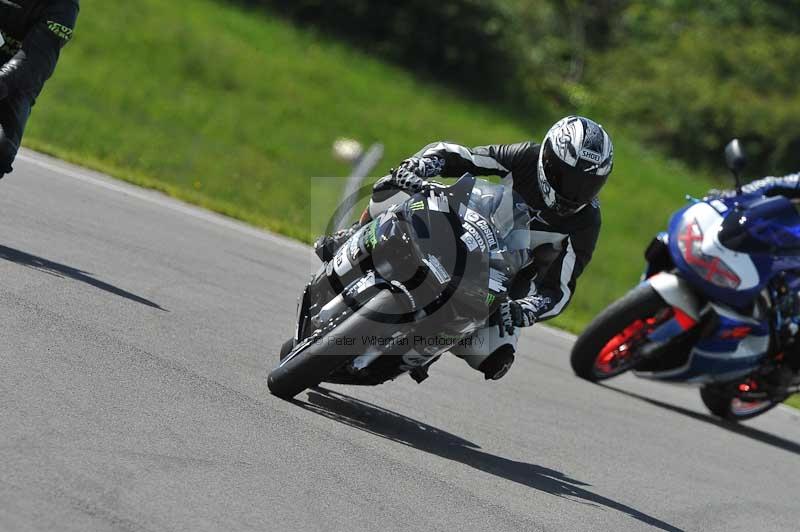 Motorcycle action photographs;donington;donington park leicestershire;donington photographs;event digital images;eventdigitalimages;no limits trackday;peter wileman photography;trackday;trackday digital images;trackday photos