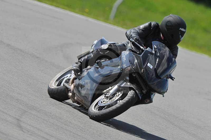 Motorcycle action photographs;donington;donington park leicestershire;donington photographs;event digital images;eventdigitalimages;no limits trackday;peter wileman photography;trackday;trackday digital images;trackday photos