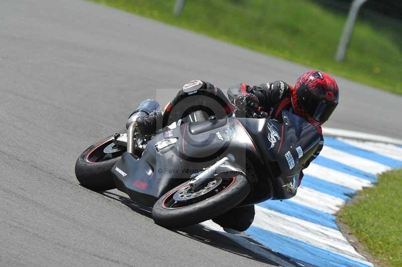 Motorcycle action photographs;donington;donington park leicestershire;donington photographs;event digital images;eventdigitalimages;no limits trackday;peter wileman photography;trackday;trackday digital images;trackday photos