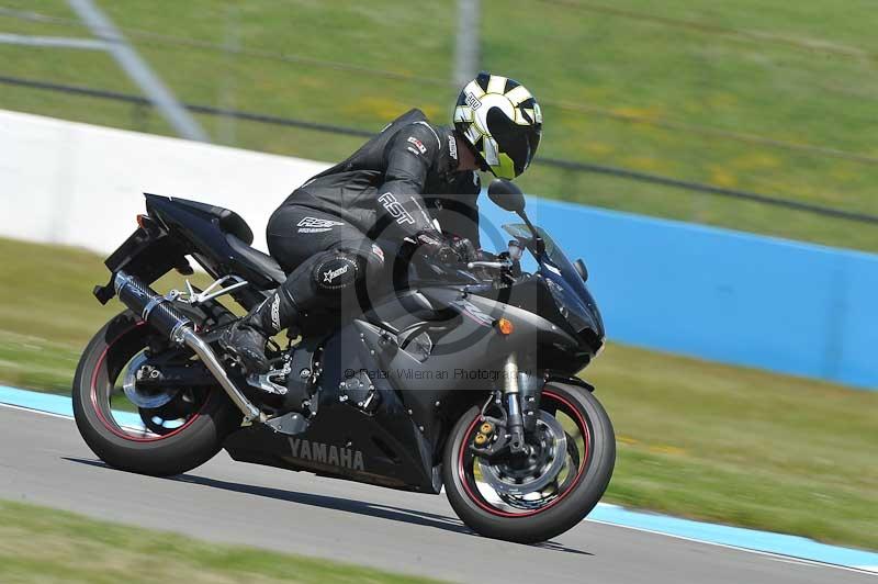 Motorcycle action photographs;donington;donington park leicestershire;donington photographs;event digital images;eventdigitalimages;no limits trackday;peter wileman photography;trackday;trackday digital images;trackday photos