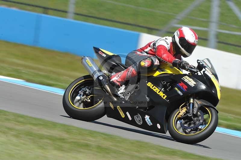 Motorcycle action photographs;donington;donington park leicestershire;donington photographs;event digital images;eventdigitalimages;no limits trackday;peter wileman photography;trackday;trackday digital images;trackday photos