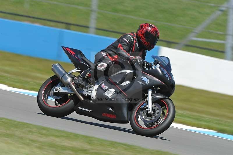 Motorcycle action photographs;donington;donington park leicestershire;donington photographs;event digital images;eventdigitalimages;no limits trackday;peter wileman photography;trackday;trackday digital images;trackday photos
