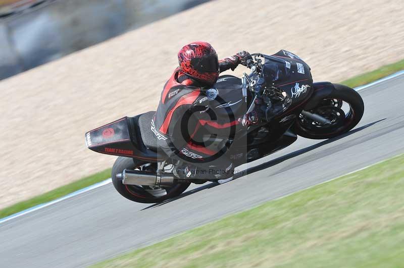 Motorcycle action photographs;donington;donington park leicestershire;donington photographs;event digital images;eventdigitalimages;no limits trackday;peter wileman photography;trackday;trackday digital images;trackday photos