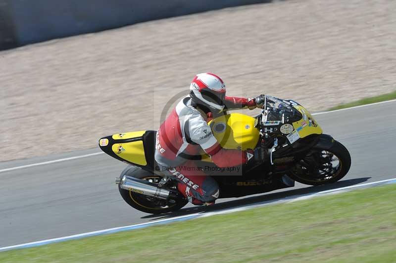 Motorcycle action photographs;donington;donington park leicestershire;donington photographs;event digital images;eventdigitalimages;no limits trackday;peter wileman photography;trackday;trackday digital images;trackday photos