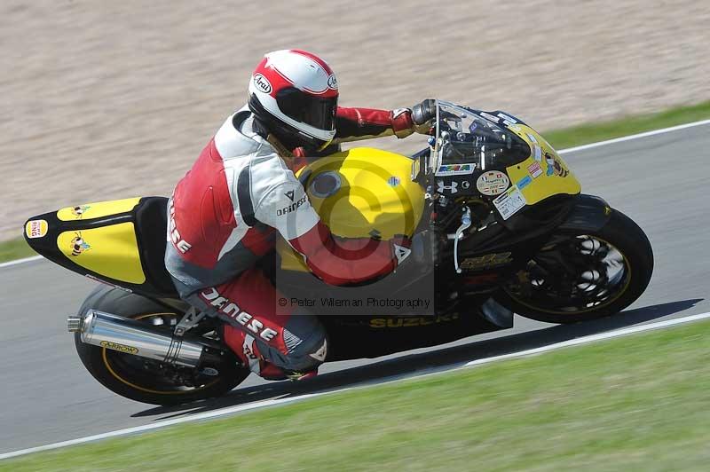 Motorcycle action photographs;donington;donington park leicestershire;donington photographs;event digital images;eventdigitalimages;no limits trackday;peter wileman photography;trackday;trackday digital images;trackday photos