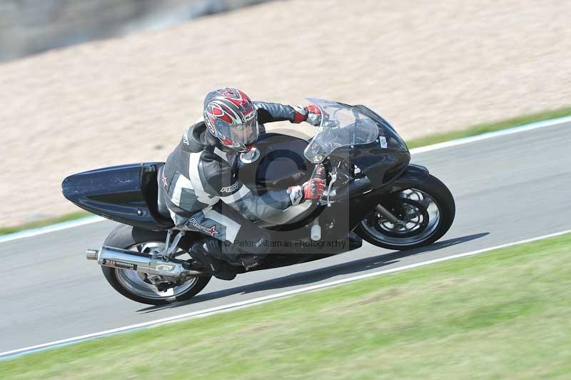 Motorcycle action photographs;donington;donington park leicestershire;donington photographs;event digital images;eventdigitalimages;no limits trackday;peter wileman photography;trackday;trackday digital images;trackday photos