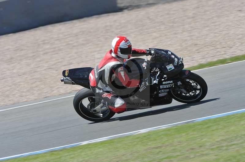 Motorcycle action photographs;donington;donington park leicestershire;donington photographs;event digital images;eventdigitalimages;no limits trackday;peter wileman photography;trackday;trackday digital images;trackday photos