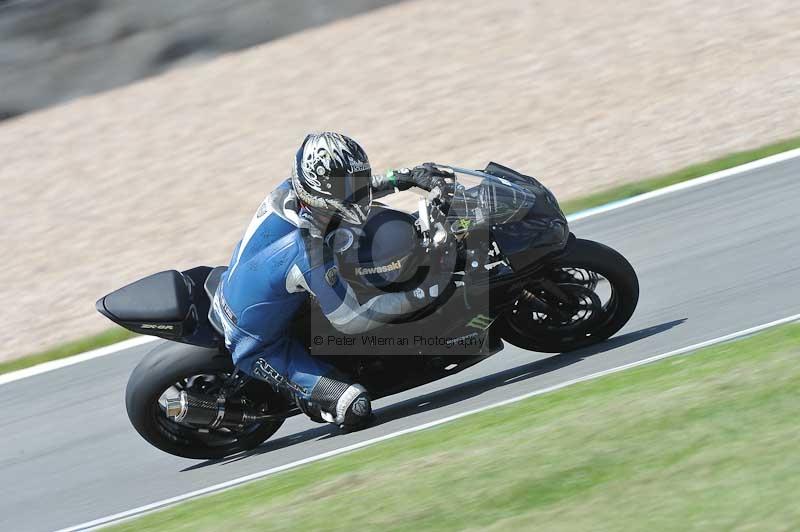Motorcycle action photographs;donington;donington park leicestershire;donington photographs;event digital images;eventdigitalimages;no limits trackday;peter wileman photography;trackday;trackday digital images;trackday photos