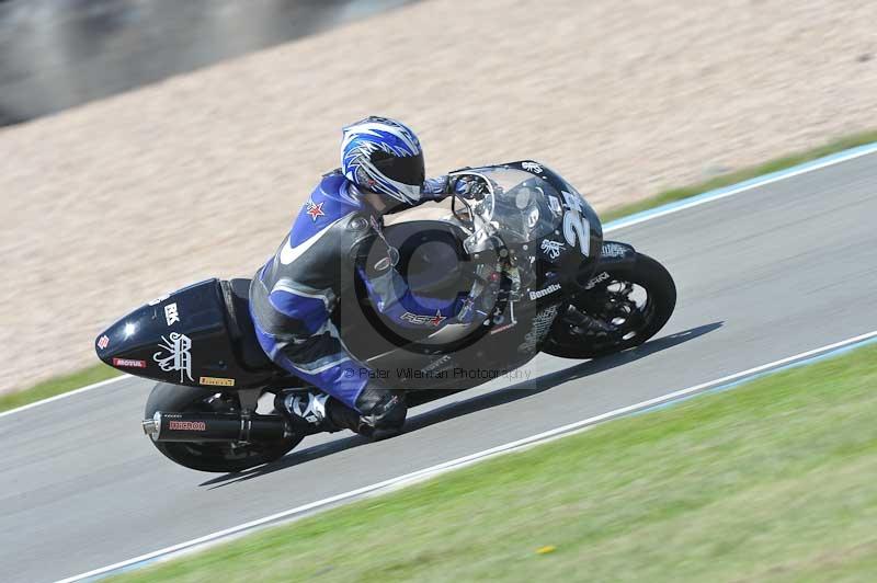Motorcycle action photographs;donington;donington park leicestershire;donington photographs;event digital images;eventdigitalimages;no limits trackday;peter wileman photography;trackday;trackday digital images;trackday photos