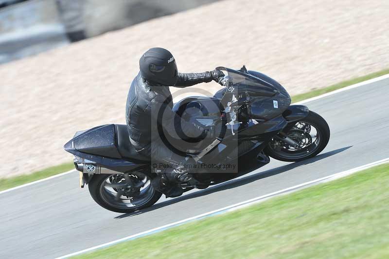 Motorcycle action photographs;donington;donington park leicestershire;donington photographs;event digital images;eventdigitalimages;no limits trackday;peter wileman photography;trackday;trackday digital images;trackday photos