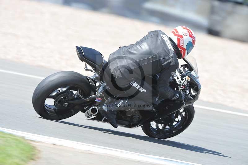 Motorcycle action photographs;donington;donington park leicestershire;donington photographs;event digital images;eventdigitalimages;no limits trackday;peter wileman photography;trackday;trackday digital images;trackday photos