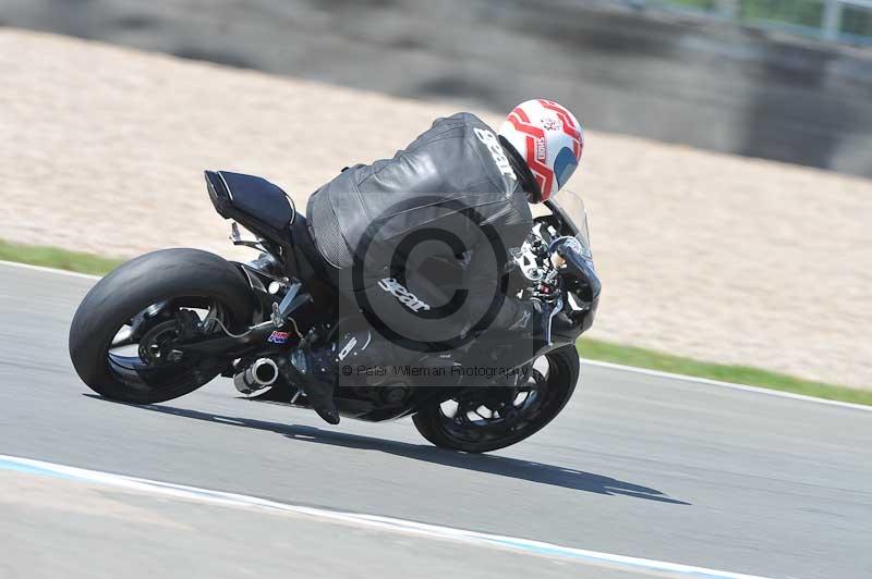Motorcycle action photographs;donington;donington park leicestershire;donington photographs;event digital images;eventdigitalimages;no limits trackday;peter wileman photography;trackday;trackday digital images;trackday photos