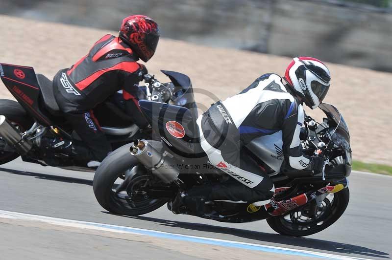 Motorcycle action photographs;donington;donington park leicestershire;donington photographs;event digital images;eventdigitalimages;no limits trackday;peter wileman photography;trackday;trackday digital images;trackday photos