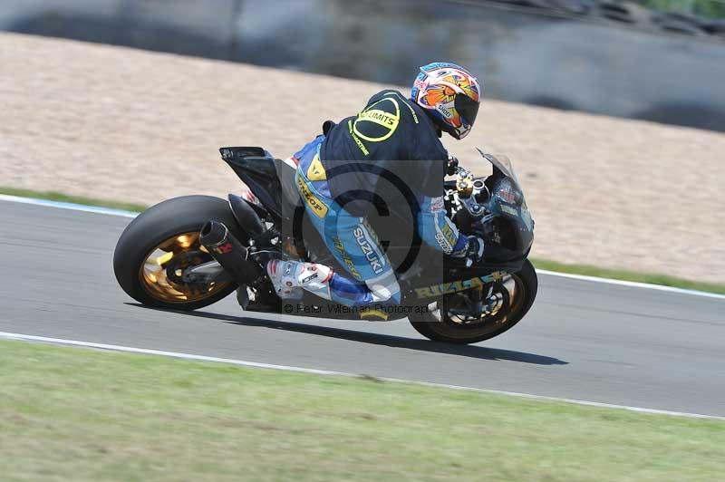 Motorcycle action photographs;donington;donington park leicestershire;donington photographs;event digital images;eventdigitalimages;no limits trackday;peter wileman photography;trackday;trackday digital images;trackday photos
