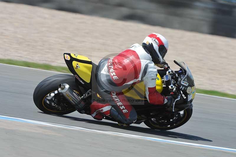 Motorcycle action photographs;donington;donington park leicestershire;donington photographs;event digital images;eventdigitalimages;no limits trackday;peter wileman photography;trackday;trackday digital images;trackday photos