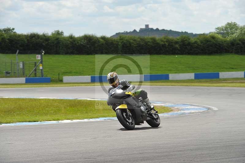 Motorcycle action photographs;donington;donington park leicestershire;donington photographs;event digital images;eventdigitalimages;no limits trackday;peter wileman photography;trackday;trackday digital images;trackday photos