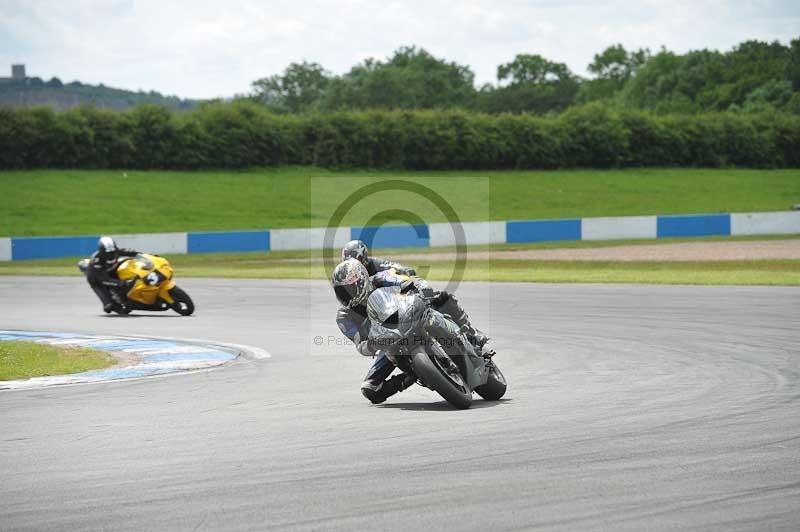 Motorcycle action photographs;donington;donington park leicestershire;donington photographs;event digital images;eventdigitalimages;no limits trackday;peter wileman photography;trackday;trackday digital images;trackday photos