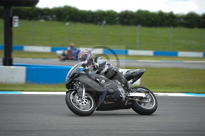 Motorcycle action photographs;donington;donington park leicestershire;donington photographs;event digital images;eventdigitalimages;no limits trackday;peter wileman photography;trackday;trackday digital images;trackday photos